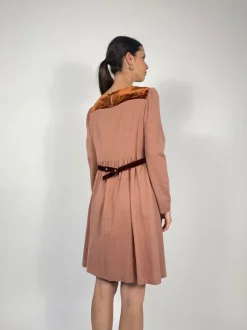 Abito corto anni '80
