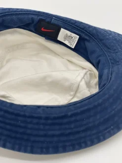 Bucket hat Nike 90s