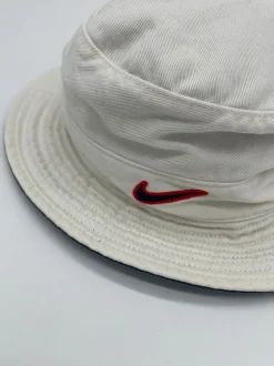 Bucket hat Nike 90s