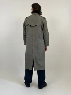 Cappotto doppiopetto anni '70 in lana con trama spigata