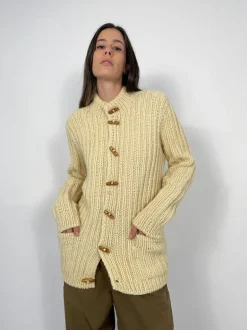 Cardigan in lana con alamari