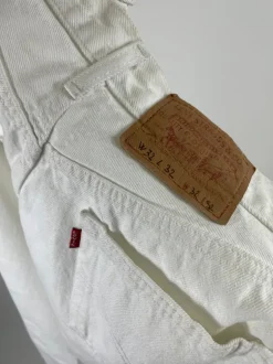 Levi’s 538 White