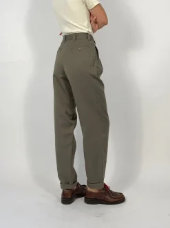 Pantaloni anni '70 con pence