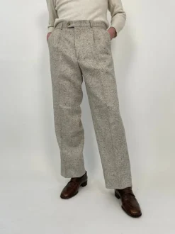 Pantaloni con pence in pura lana
