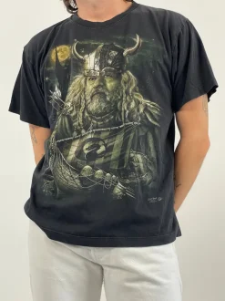 T-shirt con stampa anni 2000